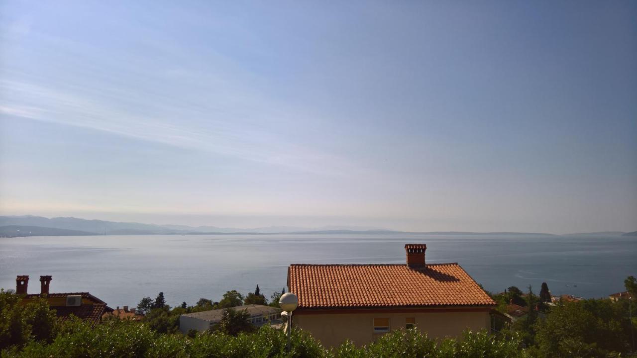 Apartment Nives Opatija Eksteriør billede