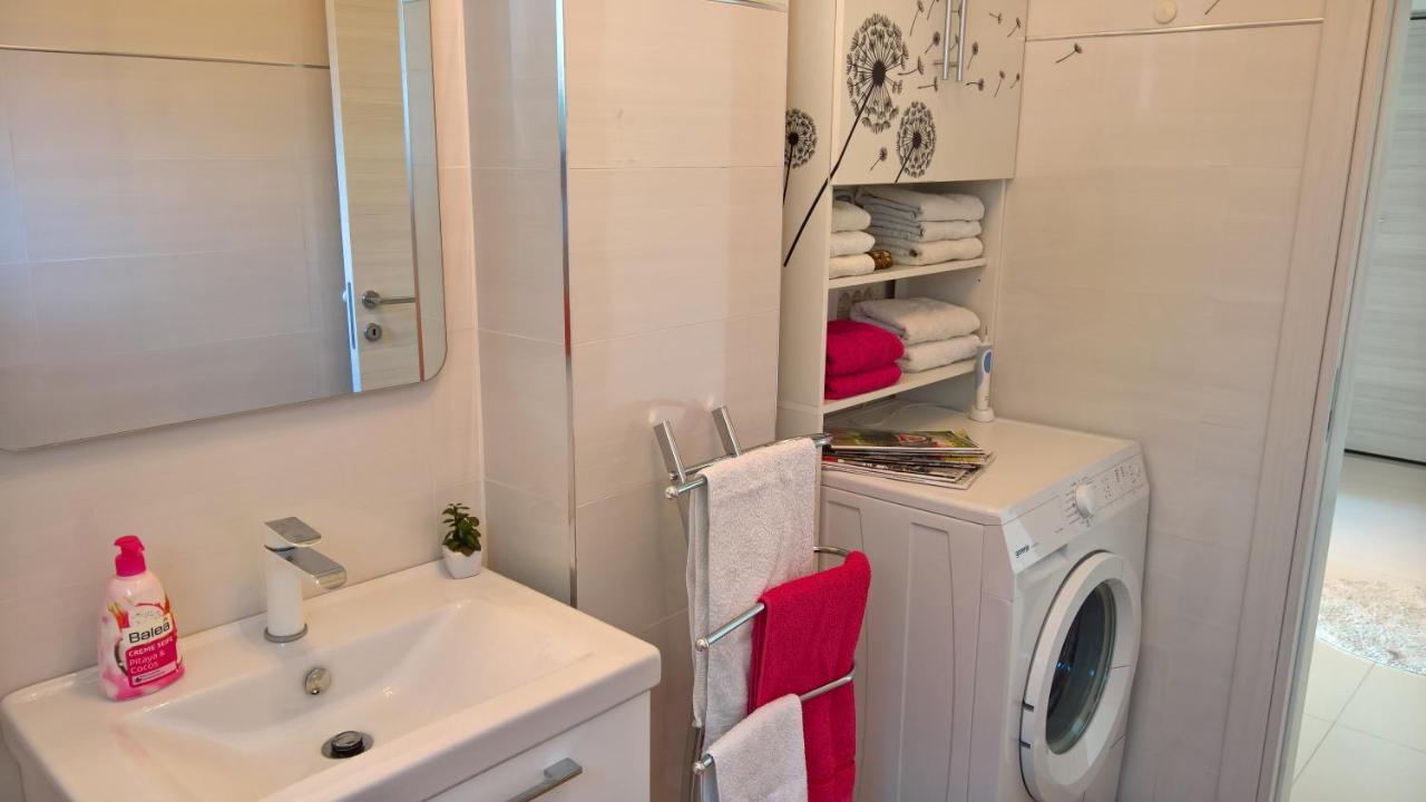 Apartment Nives Opatija Eksteriør billede